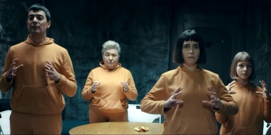 BİR ZAMANLAR GELECEK: 2121